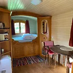 Kemping Roulottes Des Combrailles Saint-Pardoux (Puy-de-Dome)