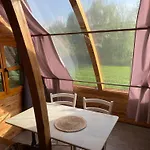 Roulottes Des Combrailles Saint-Pardoux (Puy-de-Dome)
