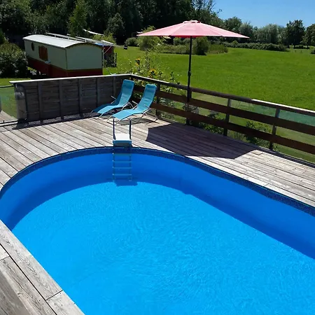 Roulottes Des Combrailles Saint-Pardoux (Puy-de-Dome)