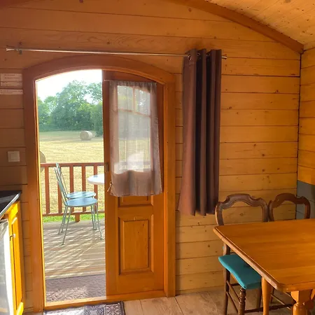 Roulottes Des Combrailles Campingplatz