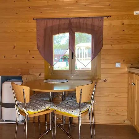 Roulottes Des Combrailles Saint-Pardoux (Puy-de-Dome)