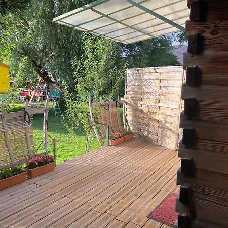 Roulottes Des Combrailles Κάμπινγκ
