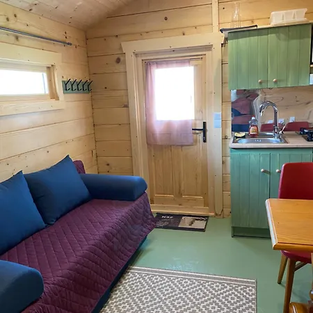 Roulottes Des Combrailles Camping Saint-Pardoux (Puy-de-Dome)