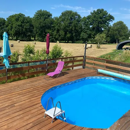 Campingplatz Roulottes Des Combrailles